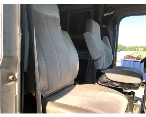 International 9200 Seat (Air Ride Seat)