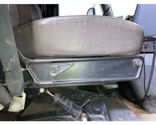 International 9200 Seat (Air Ride Seat)