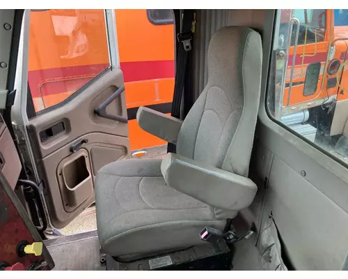 Seat, Front International 9200 Vander Haags Inc Dm