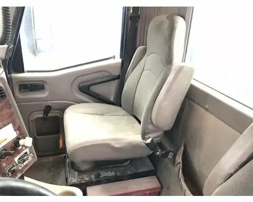 International 9200 Seat (non-Suspension)