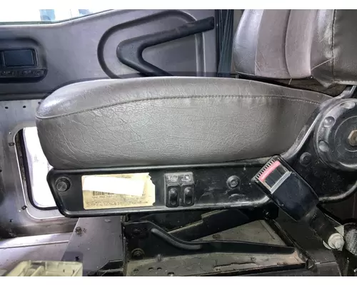 International 9200 Seat (non-Suspension)