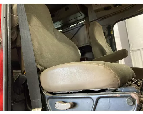 International 9200 Seat (non-Suspension)