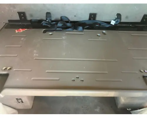 International 9200 Sleeper Bunk