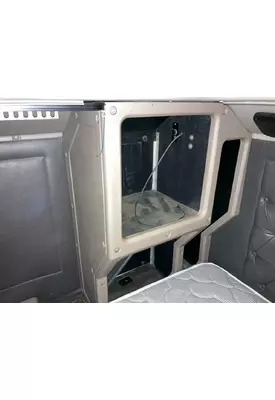 International 9200 Sleeper Cabinets