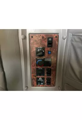 International 9200 Sleeper Controls