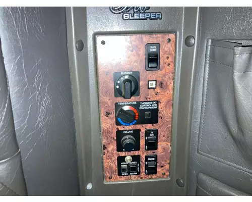 International 9200 Sleeper Controls