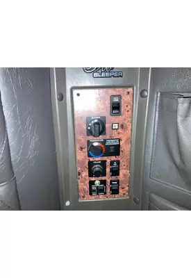 International 9200 Sleeper Controls