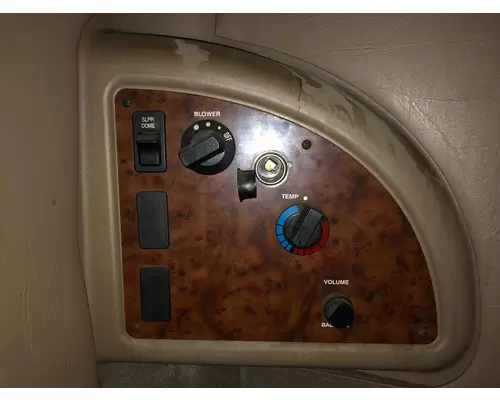 International 9200 Sleeper Controls