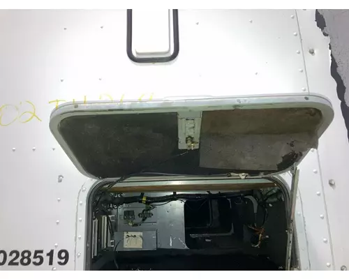 International 9200 Sleeper Door