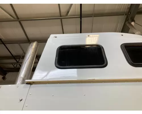 International 9200 Sleeper Window