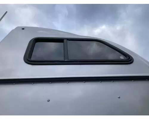International 9200 Sleeper