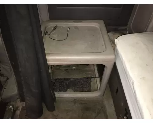 International 9200 Sleeper