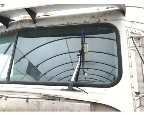 International 9200 Windshield Glass