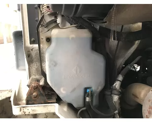 International 9200 Windshield Washer Reservoir