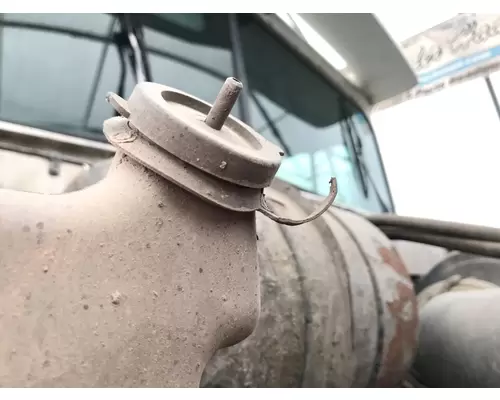 International 9200 Windshield Washer Reservoir