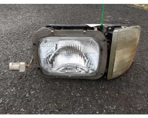 Headlamp Assembly INTERNATIONAL 9200I 2000-2005 LKQ KC Truck Parts - Inland Empire