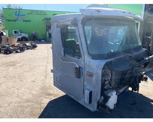 Cab INTERNATIONAL 9200I 4-trucks Enterprises LLC