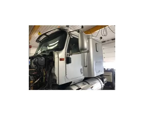 Cab INTERNATIONAL 9200i Les Camions Gilbert