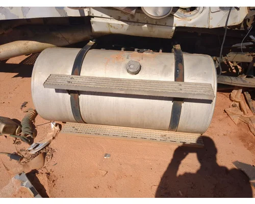 Fuel Tank INTERNATIONAL 9200I Salvage City Inc.