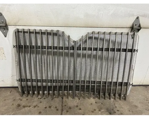 Grille INTERNATIONAL 9200i K &amp; R Truck Sales, Inc.