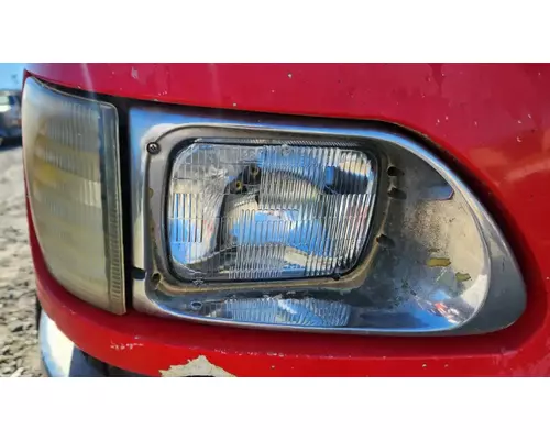 Headlamp Assembly International 9200I Complete Recycling Group LLC