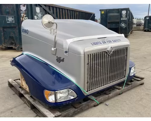 Hood INTERNATIONAL 9200i Frontier Truck Parts