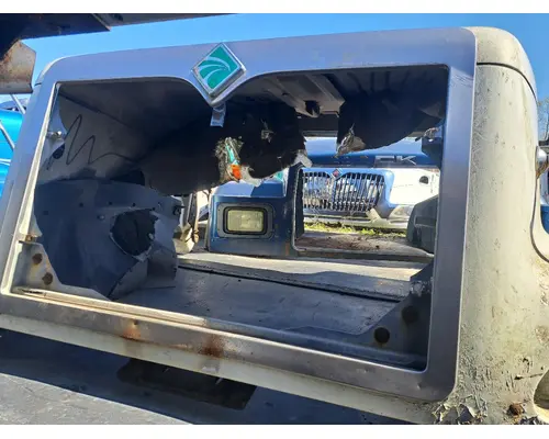 Hood INTERNATIONAL 9200I Truck Salvage International Inc