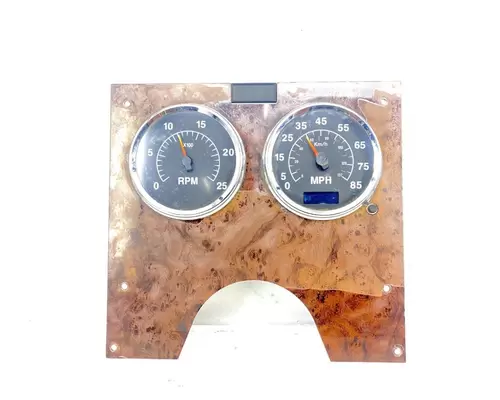 Instrument Cluster International 9200I Complete Recycling