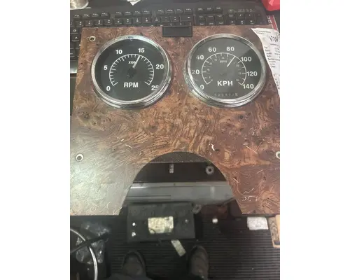 Speedometer Head Cluster INTERNATIONAL 9200I Truck Salvage International Inc