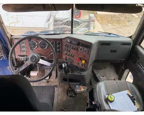 International 9300 Dash Assembly