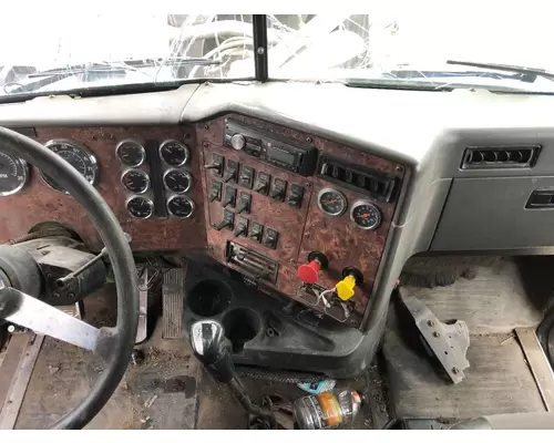 International 9300 Dash Assembly