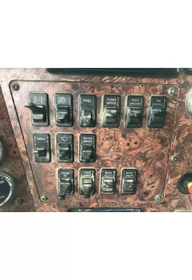 International 9300 Dash Assembly