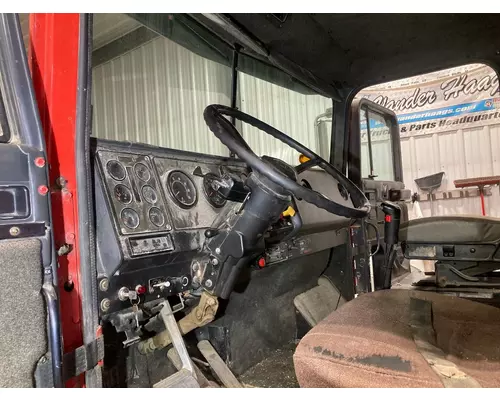 International 9300 Dash Assembly