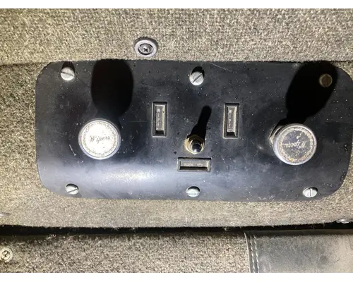 International 9300 Dash Assembly