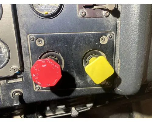 International 9300 Dash Assembly