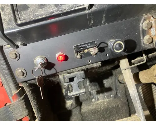 International 9300 Dash Assembly