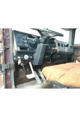 International 9300 Dash Assembly