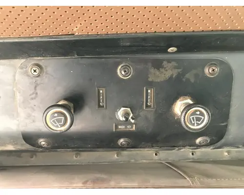 International 9300 Dash Assembly