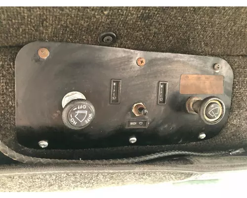 International 9300 Dash Assembly