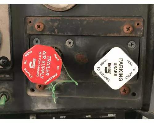 International 9300 Dash Assembly