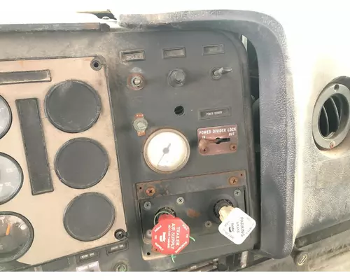 International 9300 Dash Assembly