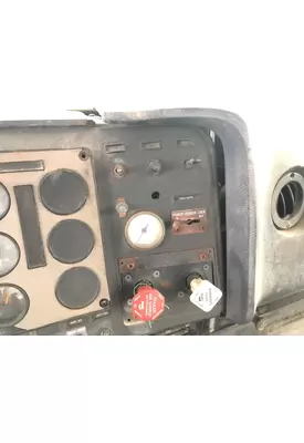 International 9300 Dash Assembly