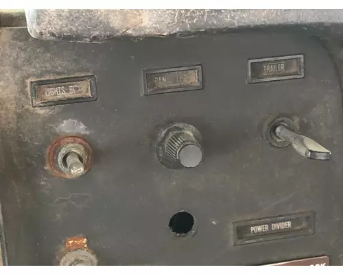 International 9300 Dash Assembly