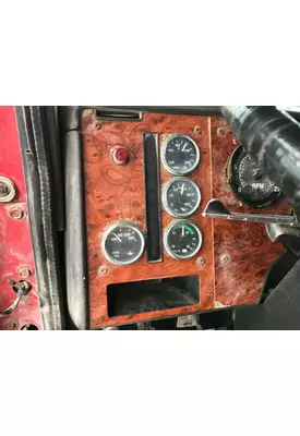 International 9300 Dash Assembly