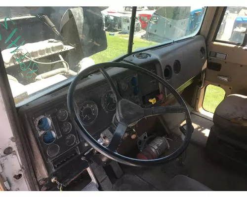 International 9300 Dash Assembly