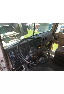 International 9300 Dash Assembly