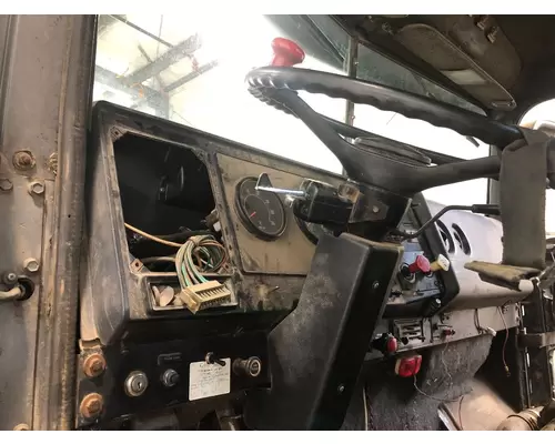 International 9300 Dash Assembly