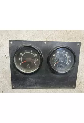 International 9300 Instrument Cluster