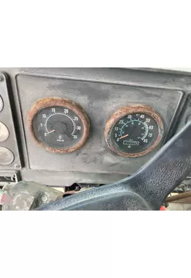 International 9300 Instrument Cluster