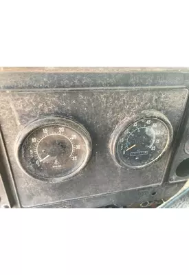 International 9300 Instrument Cluster